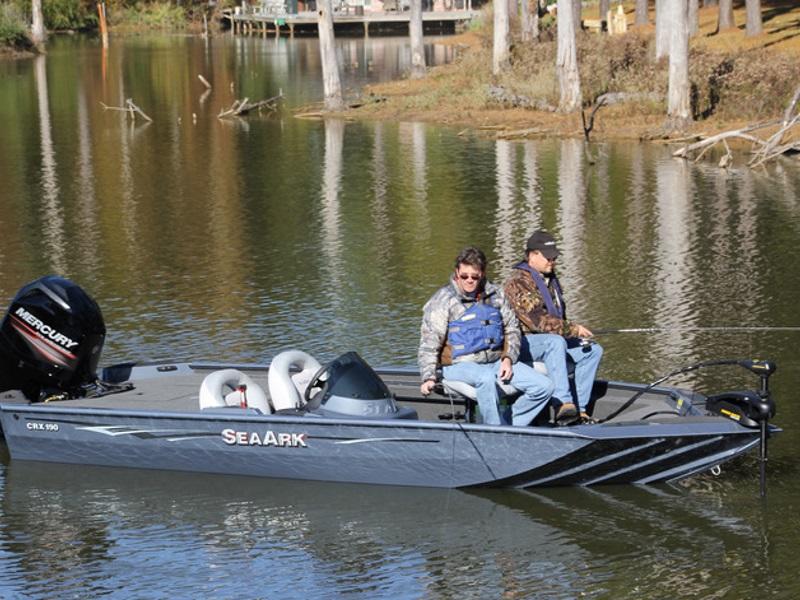 Docking a Boat Article from L & M Marine